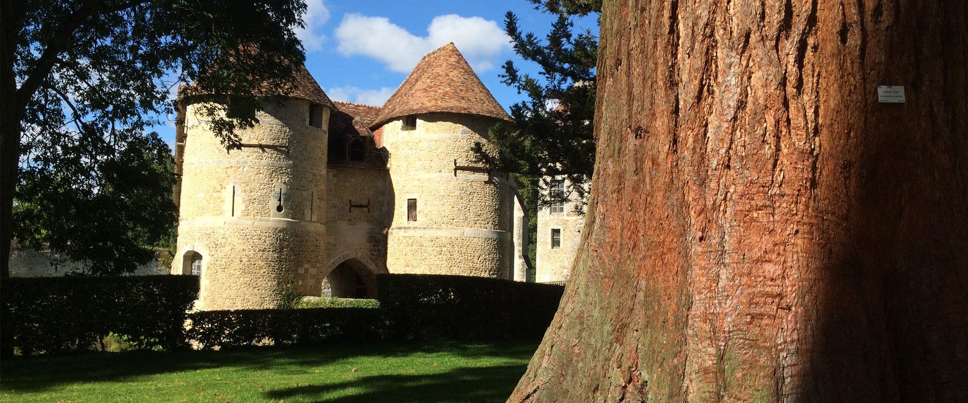 le chateau d'harcourt dans l'eure